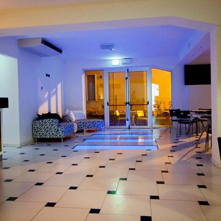 Hotel Leonardo Cesenatico Dış mekan fotoğraf