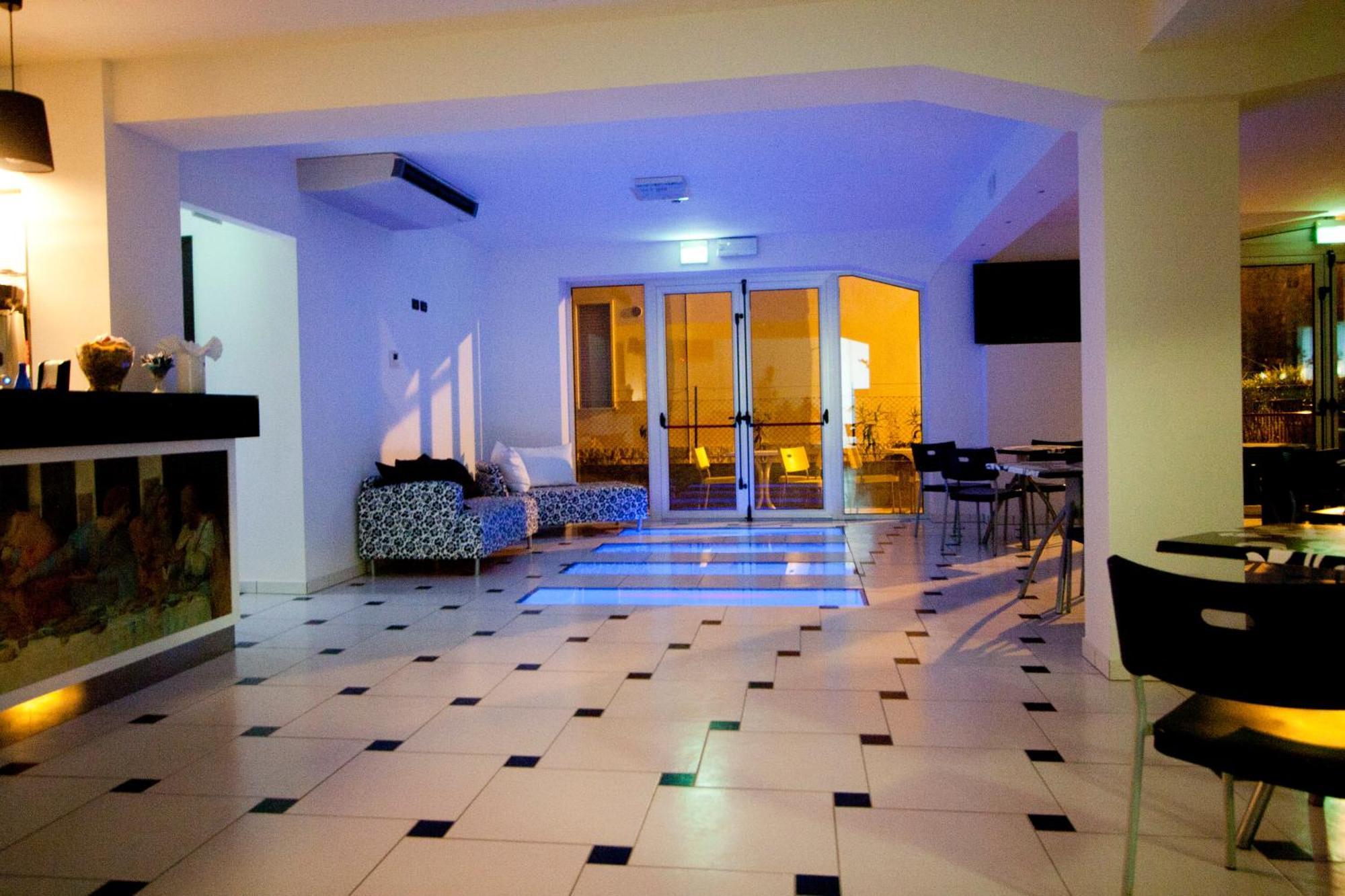 Hotel Leonardo Cesenatico Dış mekan fotoğraf
